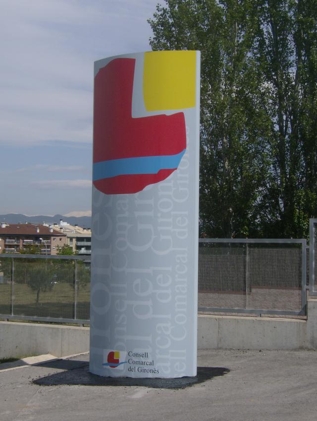 Mobiliario Urbano |  Monolitos 