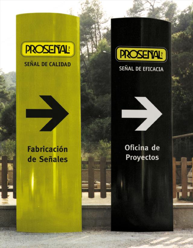 Mobiliario Urbano |  Monolitos 