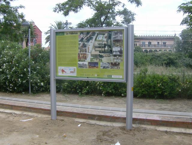 Mobiliario Urbano |  Expositores 